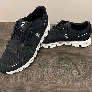 OnCloud Cloud 5 Women’s shoes!!